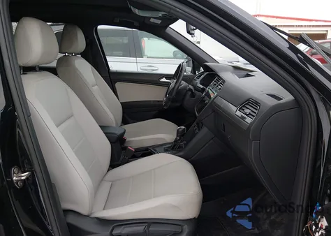 2019 Volkswagen Tiguan 2.0T Se/2.0T Sel/2.0T Sel R-Line/2.0T Sel R-Line Black from USA, damaged, VIN 3VV3B7AX6KM169856